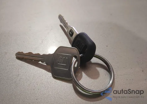 2001 Buick Century Custom from USA, damaged, VIN 2G4WS52J111331159